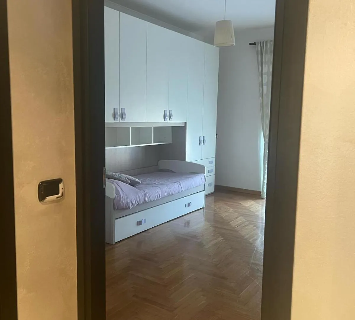 Rembrandt Luxury Apt San Siro Fiera Ippodromo Centro Milan Apartment