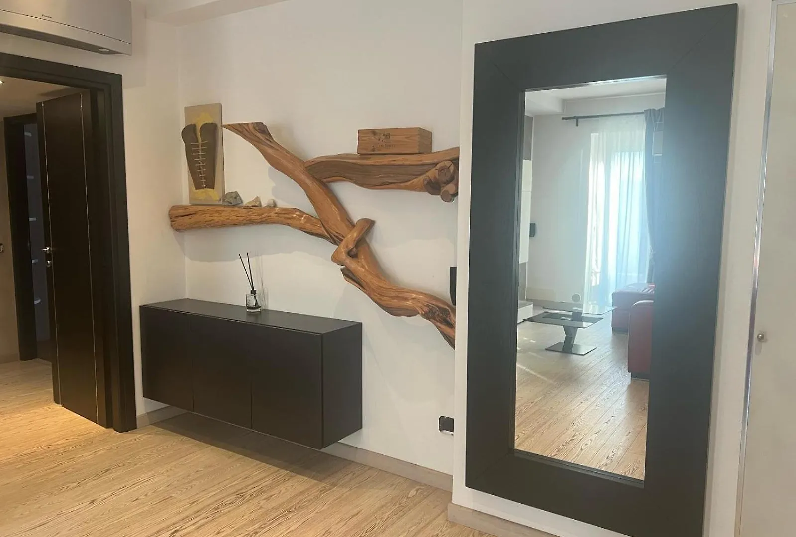 Apartment Rembrandt Luxury Apt San Siro Fiera Ippodromo Centro Milan