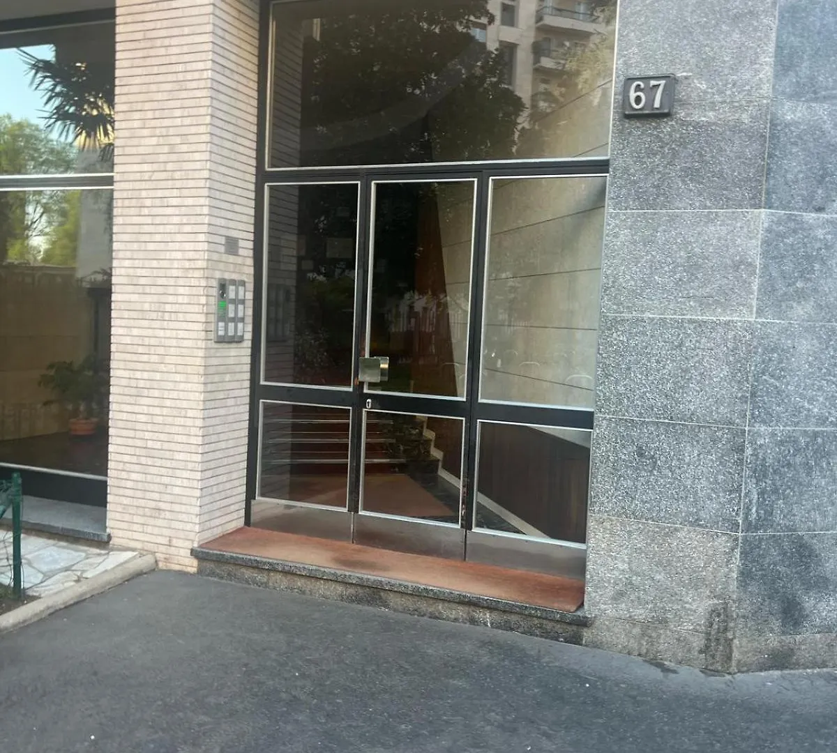 Apartment Rembrandt Luxury Apt San Siro Fiera Ippodromo Centro Milan Italy